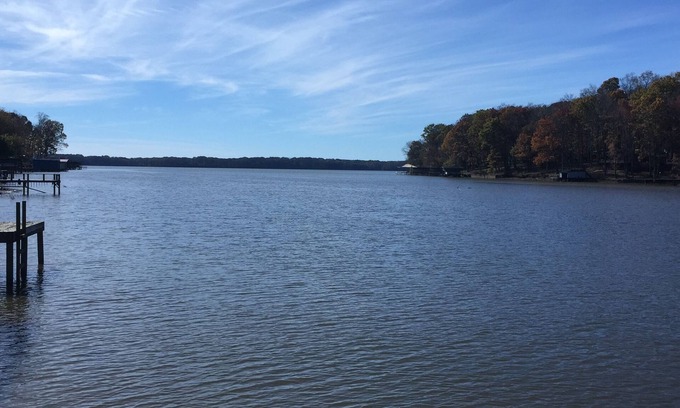 Athens Cabin | Waterfront 3-bedroom cabin on Wheeler Lake Athens Decatur Huntsville