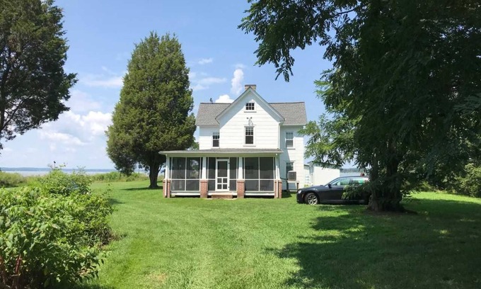 Morattico House | Waterfront 4 bedroom historic home on Rappahanock River with Dock