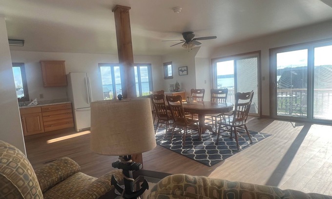 Barbeau Apartment | Waterfront and freighter views with optional dock space