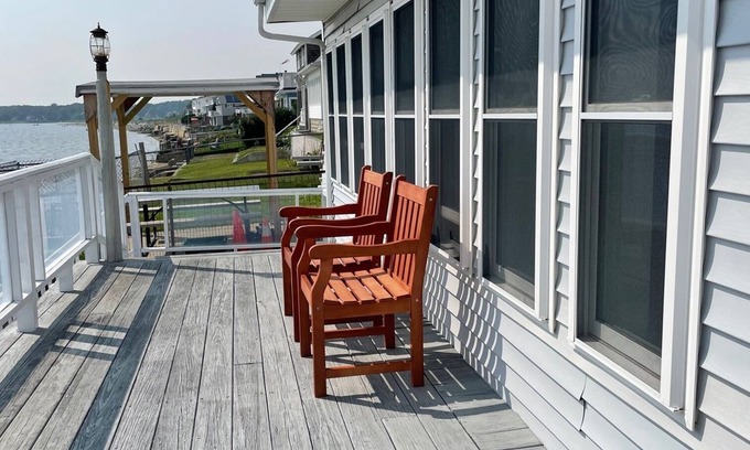 Swansea Apartment | Waterfront apartment