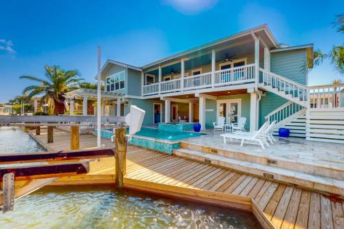 Key Allegro House | Waterfront Beauty