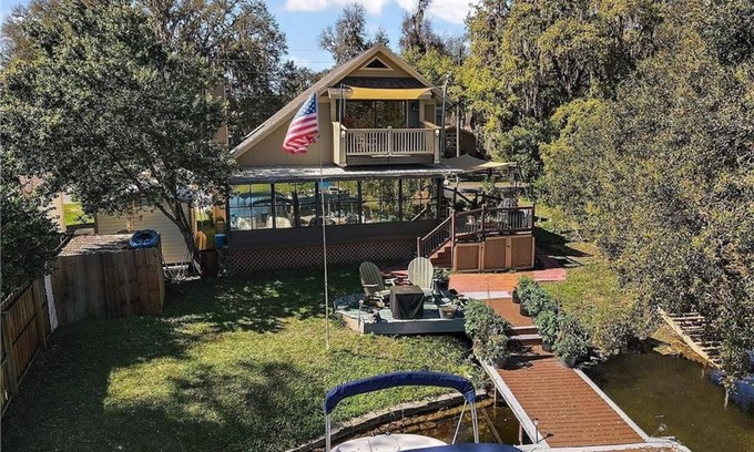 Hernando House | Waterfront Chalet home on Hernando lake chain
