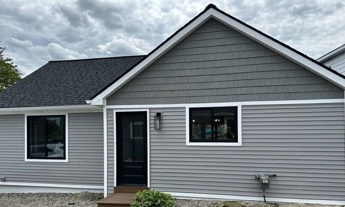 Lake Orion Cottage | Waterfront Cottage in Lake Orion