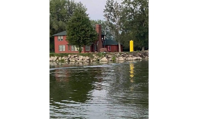 Stoney Point Cabin | Waterfront Cottage with Large Property