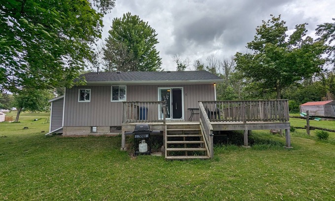 Roseneath Cabin | Waterfront Cottage on Rice lake