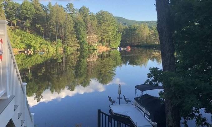 Westminster Cottage | Waterfront Cottage 5 minutes to Mount Wachusett, Dock, Pet Friendly, Kayaks