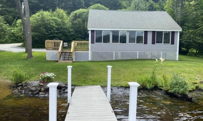 Antrim Cottage | Waterfront Cottage Weekly Rental