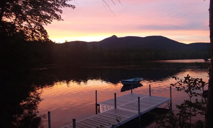 Chocorua House | Waterfront Duplex on Chocorua Lake w Kayaks, Fire Pit & Hot Tub - Must Visit!