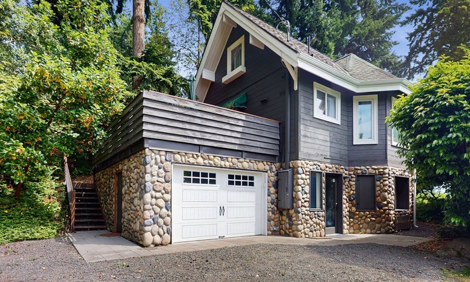 Indianola House | Waterfront Escape with Mountain Views, Loft & Coastal Charm