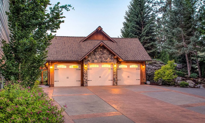 Post Falls House | Waterfront Estate w/Private Hot Tub, Dock, Firepit, Gourmet Kitchen & Game Room