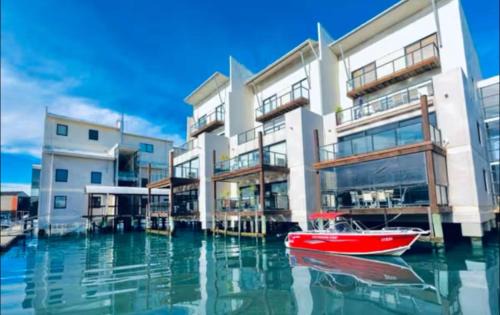 Patterson Lakes Apartment | Waterfront Getaway