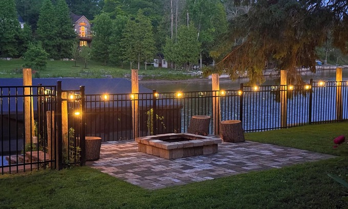 Wasaga Beach House | Waterfront in Wasaga Beach (on the Nottawasaga River) perfect for any season!