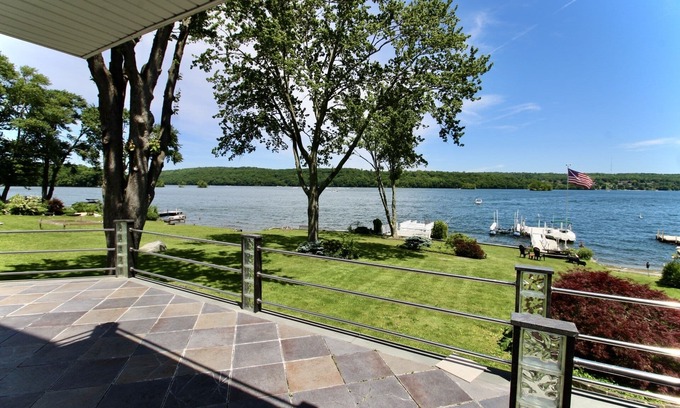 New Fairfield House | Waterfront Living at its finest on Candlewood Lake!