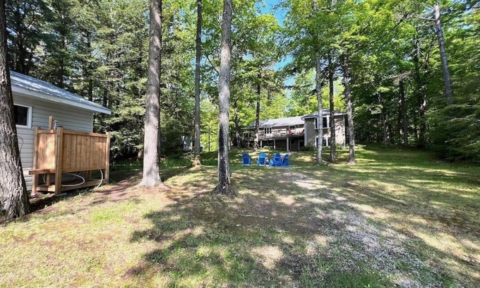 Cloyne Cottage | Waterfront Oasis on Mazinaw Lake