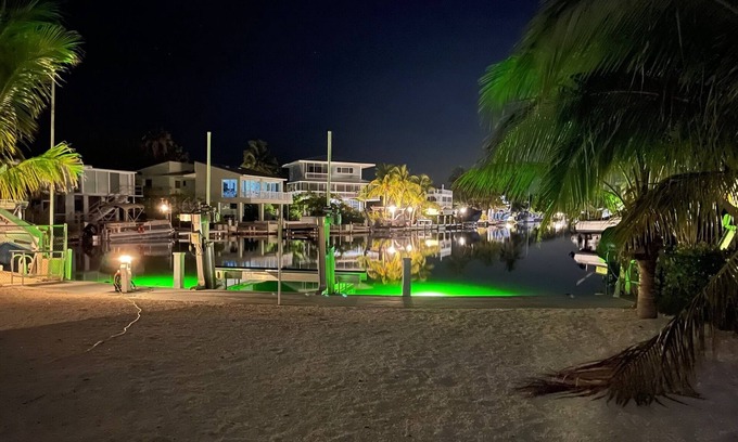Twin Lakes House | Waterfront paradise in Key Largo