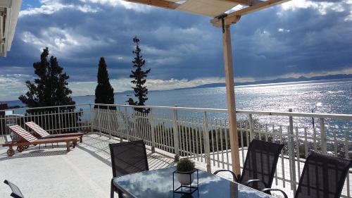 Saronida Apartment | Waterfront Penthouse
