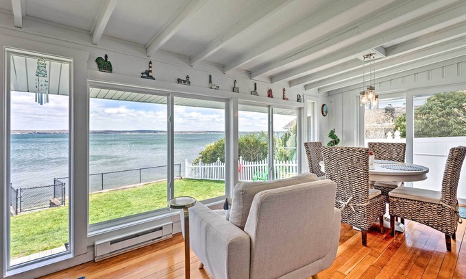 Portsmouth Cottage | Waterfront Portsmouth Cottage: 8 Mi. From Newport!
