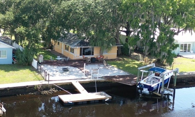 New Port Richey Estates House | Waterfront River & Gulf - Boat Rental Available!