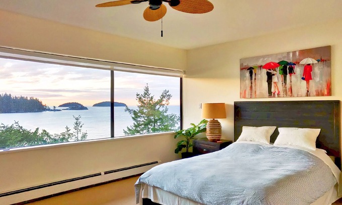 Gibsons House | Waterfront Room with Private Bath and Deck Near Marina, Private Beach Access