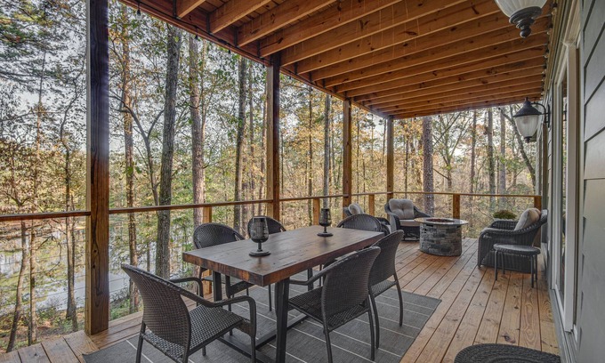 Tougaloo House | Waterfront Terry Home w/3 Decks & Hot Tub!