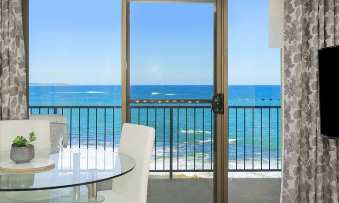 The Entrance Apartment | Waterfront Unit, Unit 2