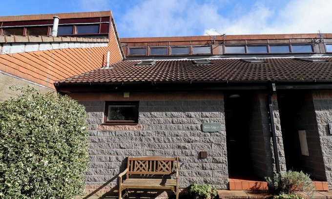 Embleton Cottage | WATERS EDGE, pet friendly, country holiday cottage in Embleton