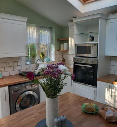 Belfast House | WAVENEY