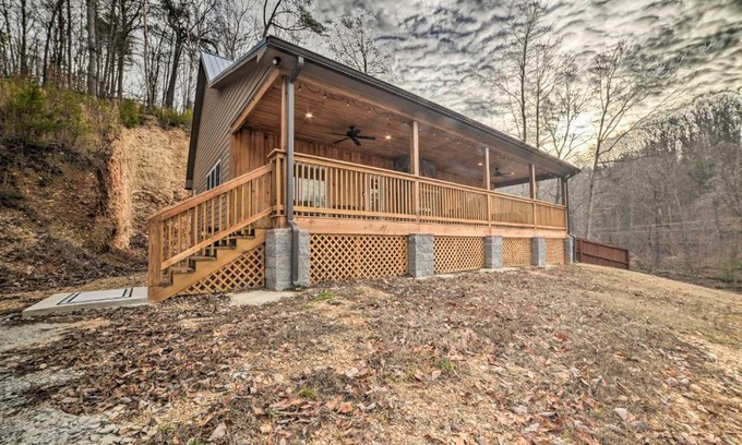 Waverly House | Waverly Cabin, Close to Kentucky Lake Access!