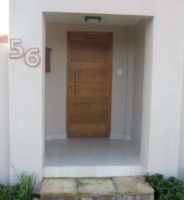 Bloubergstrand Apartment | Waves Echo