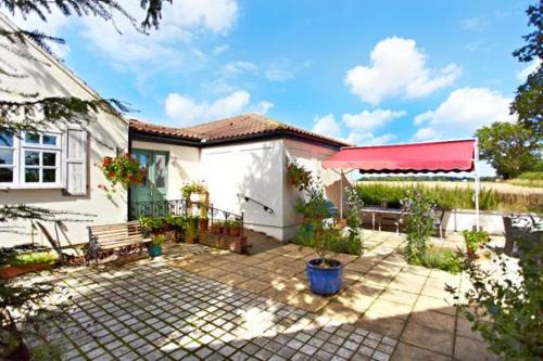 Little Plumstead Bed & Breakfast | Wayside B&B