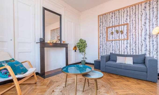 Vauban - Wazemmes Apartment | Wazemmes appartment next to the market!