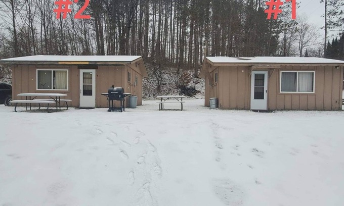 Luther Cabin | Week/Weekend Cabin Rental #2