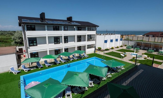Karolino-Bugaz Hotel | Weekend Family Hotel