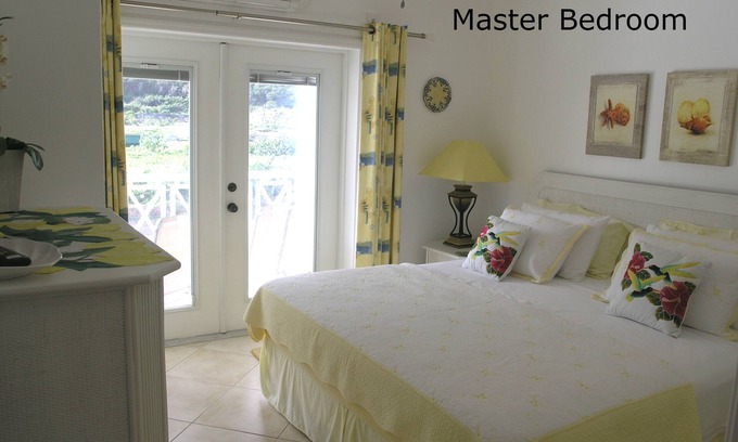 Frigate Bay Apartment | *Weekly Discount Rate*- Beautiful Beachfront Condo