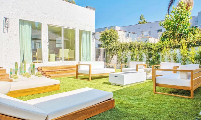 Melrose House | WEHO 12 Pax Charming house with Outdoor Oasis