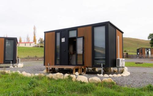 Waikari House | Weka Pass Cottages 1 by Tiny Away