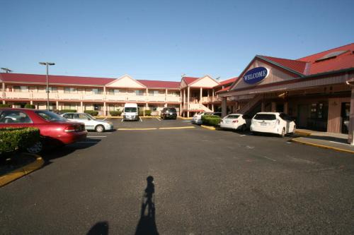 Everett Hotel | Welcome Everett Inn