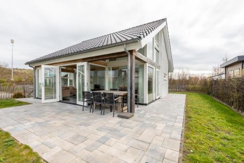 Renesse House | Welcome in - Strandvilla's dichtbij het strand - Vakantiepark Zonnedorp Renesse