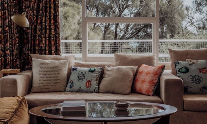 Freycinet House | Welcome to Beaumont at Freycinet, at the base of the majestic Hazards Mountains!