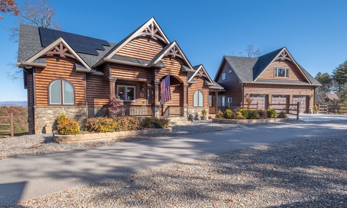 Murphy Ski Chalet | Welcome to Crisp Mountain Lodge!