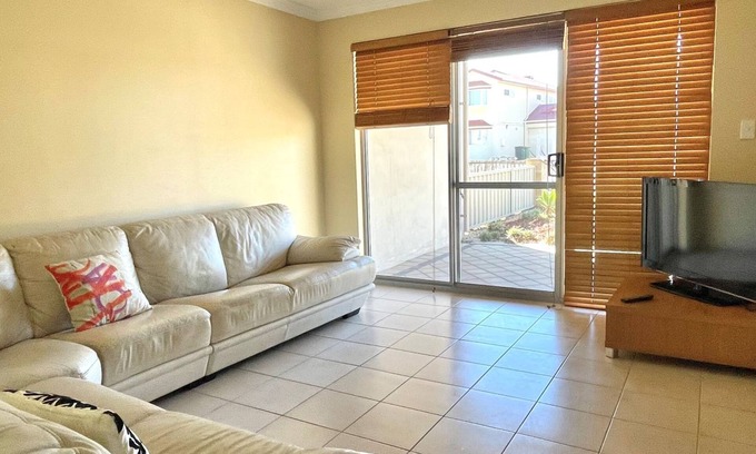 Jurien Bay House | Welcome to Getaway, Unit 20 Seafront Estate, located within a stunning complex right in the heart of