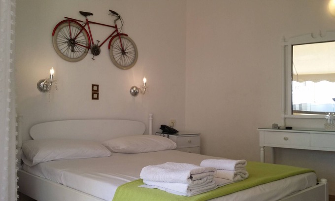 Agia Marina Bed & Breakfast | Welcome To Hotel Rachel