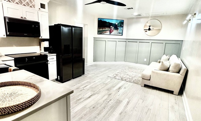 Ruth Apartment | Welcome to the Allure