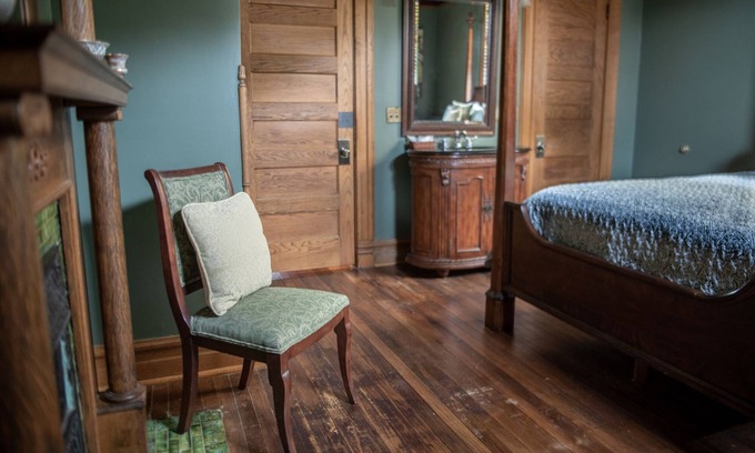 Sutton Bed & Breakfast | Welcome to the historic Elk River Hotel & Cafe! Located riverfront on the beautiful Elk River, and just 2 miles from I-79, you are moments away from all that the Sutton area has to offer. Guest in town to enjoy the gorgeous outdoor scenery and recrea