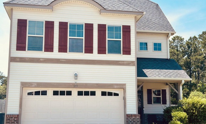 Westgate House | Welcome to the Royal Palace! Spacious 4-bedroom house with Gym and Theater!