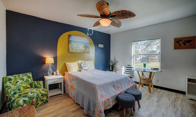 West Palm Beach House | Welcome to the Oasis, a plac3 of peace and tranquility.