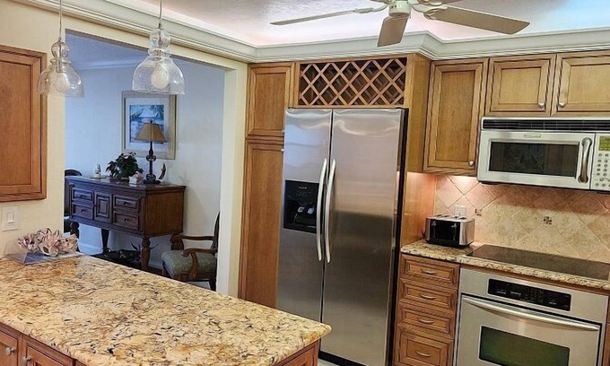 Fort Myers Beach Condo | Welcome to your beachfront paradise getaway! PH3 is a stunning Gulf Front.