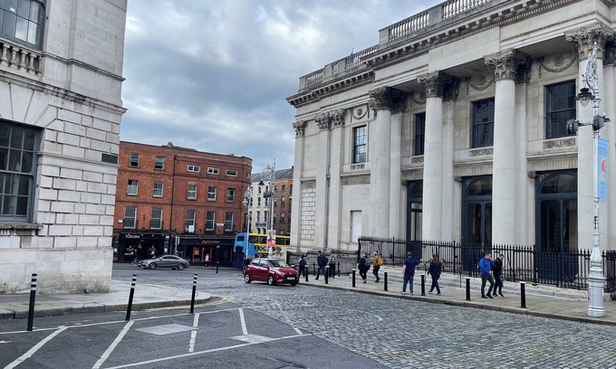 Sutton Cross Apartment | Welcome to your luxurious penthouse retreat in the heart of Temple Bar, Dublin!