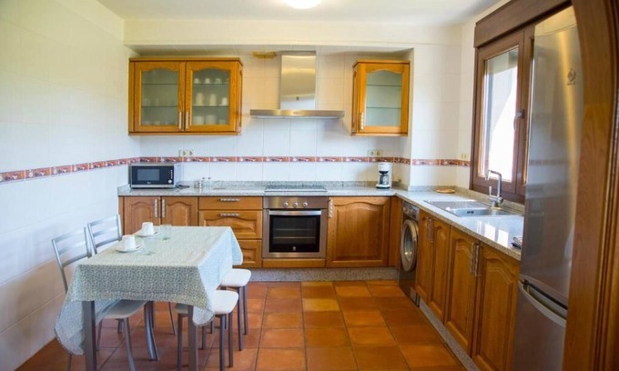 Portas House | Welcome Villa Briallos
