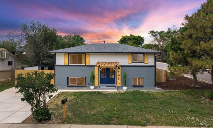 Lamar Heights Area House | Welcoming 4bd house getaway between downtown and the mountains, pet friendly